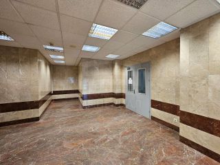 Продаю помещение свободного назначения имеется круглосуточная охрана отдельный вход фото 27 Москва