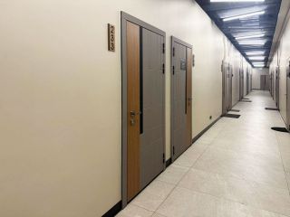 Сдаю помещение свободного назначения установлены натяжные потолки с коммуникациями фото 14 Москва