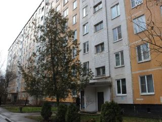 Продаю трешку взрослый собственник фото Химки