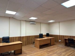Сдается офис рядом асфальт с мебелью фото 13 Ярославль