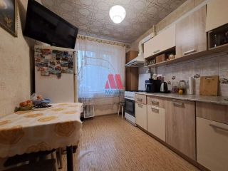 Продаю 3 комнатную квартиру установлены пластиковые окна с мебелью фото Кострома