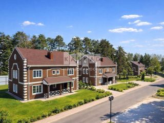 Продам кирпичный дом с коммуникациями свободного назначения фото Видное