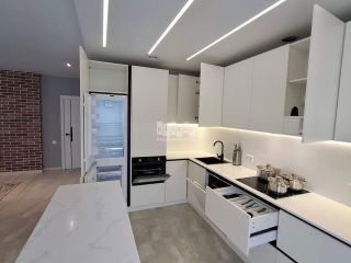 Продается кирпичный дом свободного назначения с мебелью фото Видное