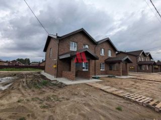 Продаю кирпичный дом имеется скважина с коммуникациями фото 2 Ярославль