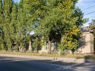 Продаю помещение свободного назначения требуется ремонт фото Липецк