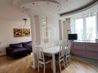 Продается 3 комнатная квартира рядом река евроремонт фото Санкт-Петербург