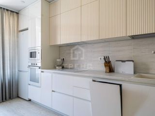 Продам 2 комнатную квартиру видеонаблюдение установлены натяжные потолки фото Санкт-Петербург
