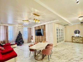 Продается пятикомнатная квартира видеонаблюдение фото Санкт-Петербург