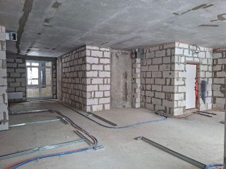 Продается трехкомнатная квартира фото Москва