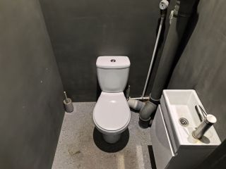 Сдам нежилое помещение с коммуникациями свободного назначения фото 9 Москва