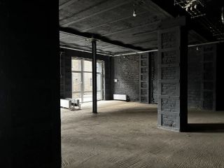 Продаю помещение свободного назначения имеется охрана с мебелью фото 11 Москва