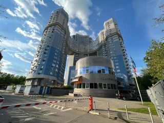Продаю помещение свободного назначения отдельный вход без ремонта фото Москва