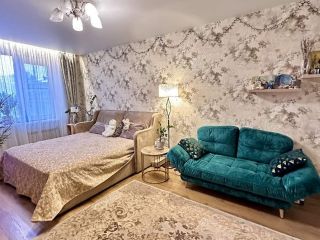 Продам трешку с мебелью с коммуникациями фото Москва
