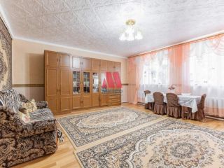 Продаю четырешку установлены пластиковые окна есть баня фото 4 Ярославль