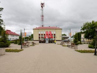 Продаю четырешку установлены пластиковые окна есть баня фото 25 Ярославль