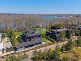 Продам кирпичный дом на первой линии фото Мытищи