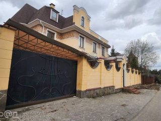 Продаю кирпичный коттедж подключена канализация фото Видное