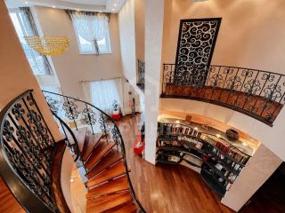 Продается 5 комнатная квартира кирпичный огороженная территория фото 2 Санкт-Петербург