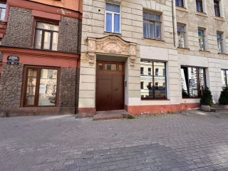 Продается помещение под офис с коммуникациями требуется ремонт фото 3 Санкт-Петербург
