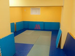 Продаю нежилое помещение хорошее состояние фото Углич