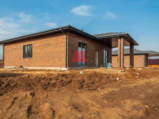 Продается блочный коттедж подключена канализация с коммуникациями фото Углич