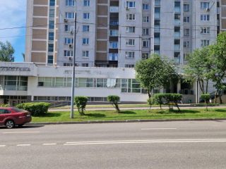Сдаю магазин на первой линии отдельный вход фото Москва