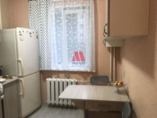 Продаю 2 комнатную квартиру установлены натяжные потолки чистый подъезд фото Ярославль