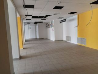 Сдам помещение под магазин на первой линии отдельный вход фото 4 Москва