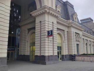 Сдам помещение под магазин на первой линии фото 2 Москва