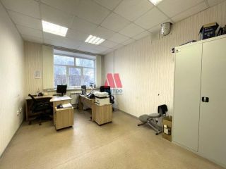 Продается офис асфальтная дорога отдельный вход фото Ярославль