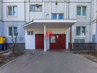 Продается двухкомнатная квартира установлены пластиковые окна взрослый собственник фото 6 Ярославль