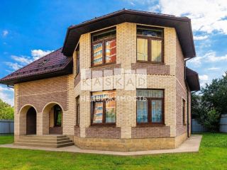 Продам кирпичный коттедж внутри города подключена канализация фото Ивантеевка
