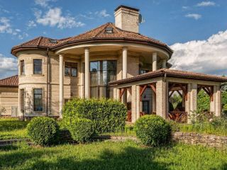 Продам кирпичный коттедж панорамные окна фото Истра