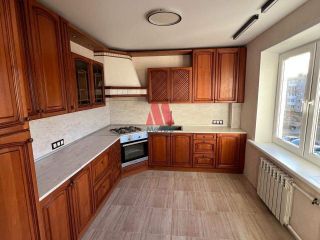 Продаю трехкомнатную квартиру пластиковые окна новая сантехника фото 15 Ярославль