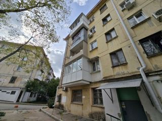 Продам трехкомнатную квартиру косметический ремонт взрослый собственник с мебелью фото 22 Севастополь