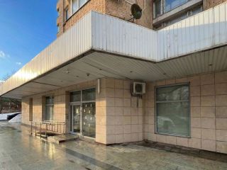 Продаю помещение под офис отдельный вход на первой линии фото Москва