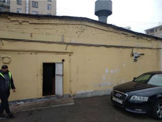 Продам нежилое помещение отдельный вход с коммуникациями фото Москва