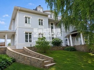 Продается кирпичный дом фото Москва