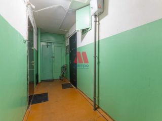 Продаю двушку установлены натяжные потолки взрослый собственник фото 14 Ярославль