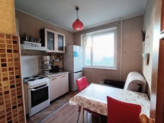 Продаю 2 комнатную квартиру взрослые собственники красивая фото 3 Москва