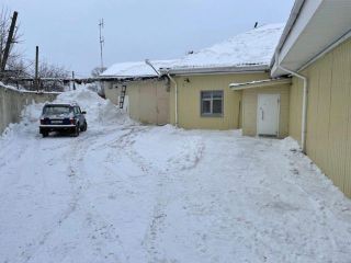 Продам офис проходное место в центре города фото Мантурово