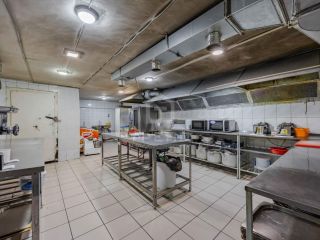 Продам бизнес отдельный вход с коммуникациями фото 21 Санкт-Петербург
