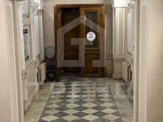 Продам студию установлены натяжные потолки с коммуникациями фото 25 Санкт-Петербург
