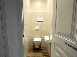 Продается трехкомнатная квартира с мебелью установлены натяжные потолки фото 6 Санкт-Петербург
