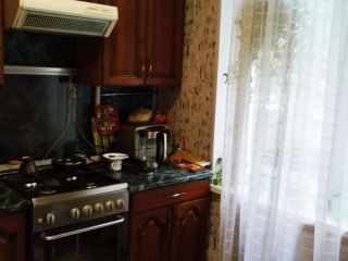 Продам трешку ухоженный подъезд установлены пластиковые окна фото 8 Москва