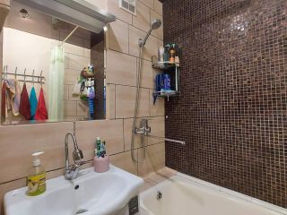 Продается двухкомнатная квартира чистый подъезд фото 22 Псков