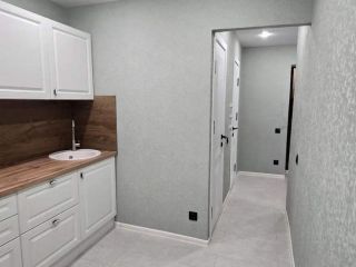 Продается 1 комн. квартира пластиковые окна установлены натяжные потолки фото 10 Щёкино