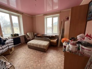 Продам трешку установлены натяжные потолки пластиковые окна фото 5 Щёкино