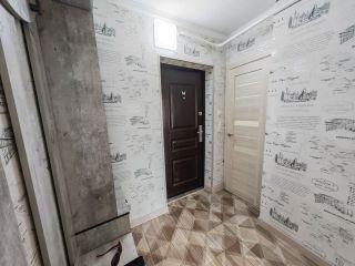 Продам 1 комнатную квартиру ухоженный подъезд с коммуникациями фото 2 П. Парковый