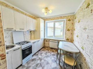 Продам 1 комнатную квартиру ухоженный подъезд с коммуникациями фото 8 П. Парковый